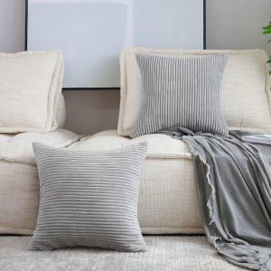 2 Stuks - Grijze Gestreepte Kussenhoezen Set 50 CM - Moderne Sierkussenslopen - Zachte Katoenen Kussenhoezen Voor Woonkamer En Slaapkamer - Luxe En Duurzame Kussenovertrekken - Eenvoudig Wasbare Kussenhoezen - Stijlvolle Grijze Kussenbekleding