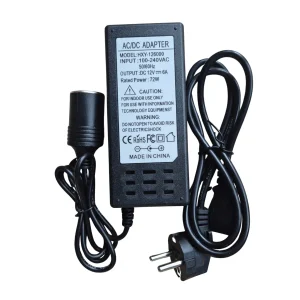 Compact gemak – 6A omvormer 220V→12V (72W), ideaal voor tent, boot of caravan